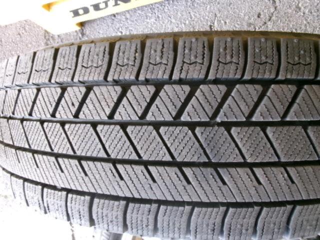 BRIDGESTONE
Zart
R7
+
BRIDGESTONE
BLIZZAK
VRX3