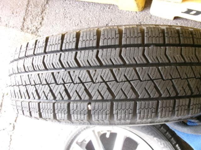Lehrmeister
BRANDLE-LINE
ELBE
V spoke
+
BRIDGESTONE
BLIZZAK
VRX2