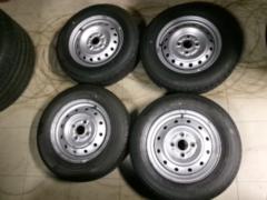 TOPY
Steel wheel
+
BRIDGESTONE
NEWNO