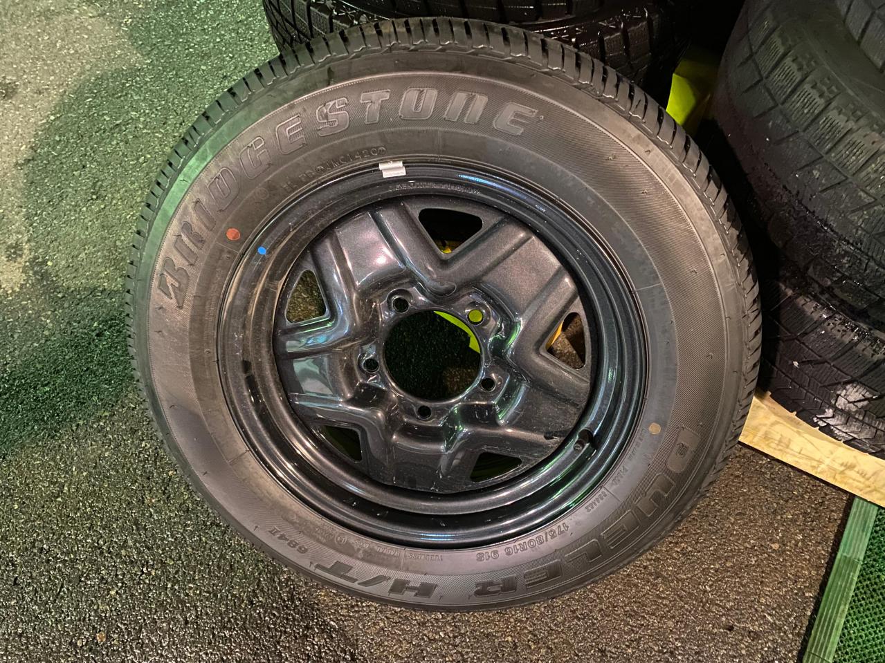 ジムニー（JB64）純正タイヤ （175/80r16）4本 （新型 ジムニー JB64W  