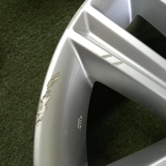 トヨタ純正(TOYOTA) 210系クラウンアスリート前期純正アルミ
