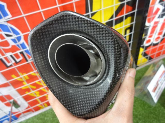 Worth seeing!? AKRAPOVIC
Hexagonal
Carbon slip-on muffler
CBR250RR (MC51) ('17-)