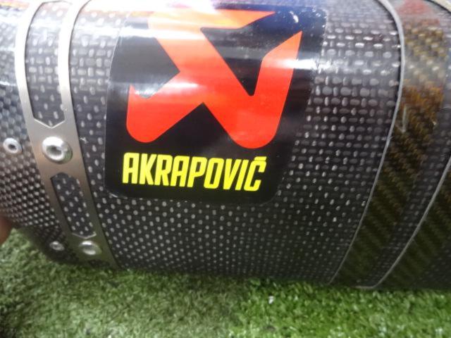 Worth seeing!? AKRAPOVIC
Hexagonal
Carbon slip-on muffler
CBR250RR (MC51) ('17-)