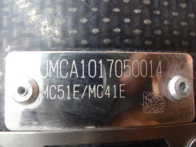 Worth seeing!? AKRAPOVIC
Hexagonal
Carbon slip-on muffler
CBR250RR (MC51) ('17-)