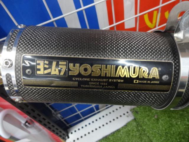 Worth seeing!? YOSHIMURA
Machinery song titanium cyclone
Furueki muffler
CB400SF(EBL-NC42)(’08-’14)