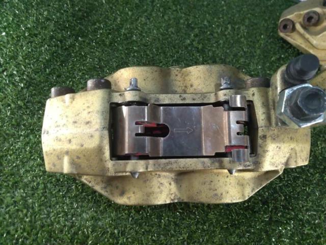 YAMAHA x Brembo genuine parts
Caliper
Right and left
XJR400R
4HM