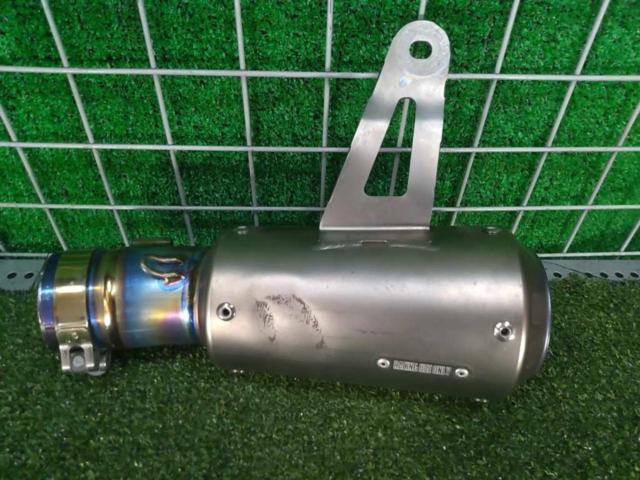  AKRAPOVIC (Akurapo Vittorio h)
MOTO-GP style
Slip-on muffler
GSX-R1000 ('17-'23)