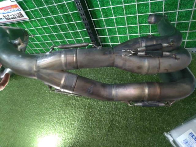  AKRAPOVIC (Akurapo Vittorio h)
Evolution line
Furueki muffler
YZF - R1 ('07 - '08)