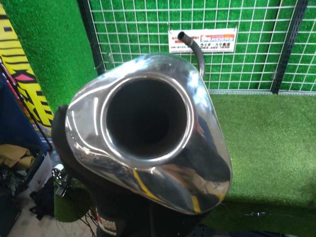  YOSHIMURA (Yoshimura)
Mega Tri-Oval
Cyclone muffler
250TR carburetor model (BJ250F)