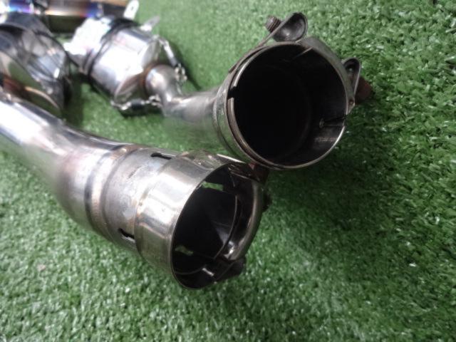 YOSHIMURA
Tri-Oval Cyclone
The out two
2 end
Slip-on muffler
GSX1300RHayabusa
(Domestic 14-17 / EU 08-17 / North America 08-20)