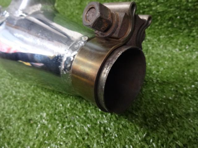 VANCE&HINES
Twin slash
Slip-on muffler
Dyna ('08 -'17)