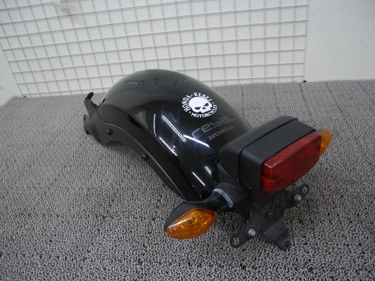 値下げ!HONDA(ホンダ) レブル250 純正リアフェンダー/テールランプ 