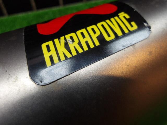 AKRAPOVIC (Akurapo Vittorio h)
GP style
Slip-on silencer
YZF-R25/MT-25 (JBK-RG10)
