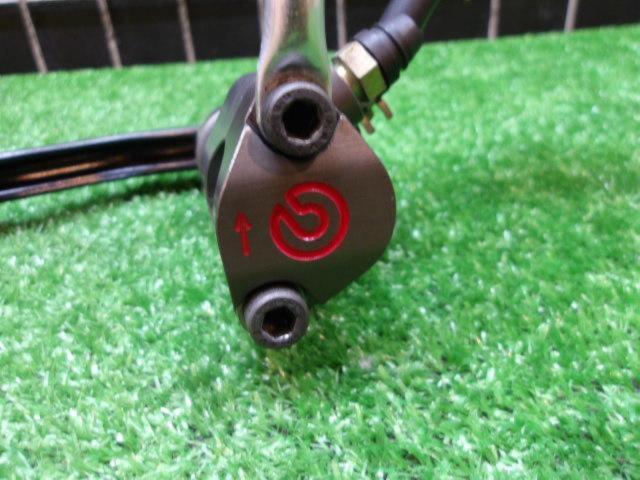 Brembo (Brembo)
Radial clutch master cylinder
Φ 16 × 18