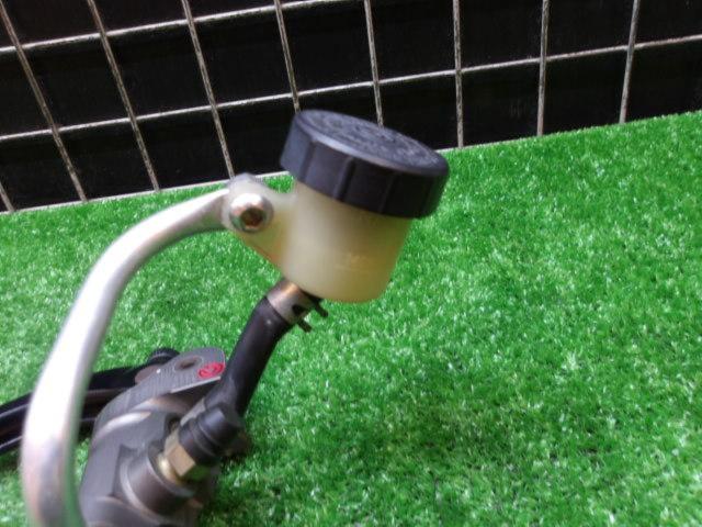 Brembo (Brembo)
Radial clutch master cylinder
Φ 16 × 18