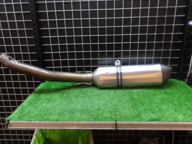 Highly recommended! AKRAPOVIC
Single slip-on exhaust
GSX-R1000 (GT77A
'07-'08)