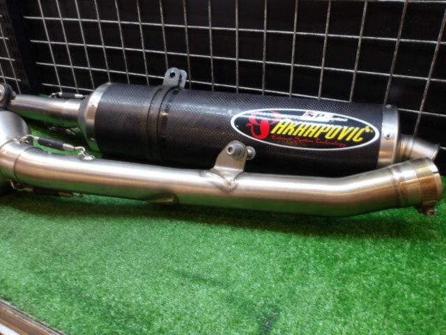  AKRAPOVIC (Akurapo Vittorio h)
SP Series
Carbon slip-on silencer
ZZR 1400 ('06 -' 07)