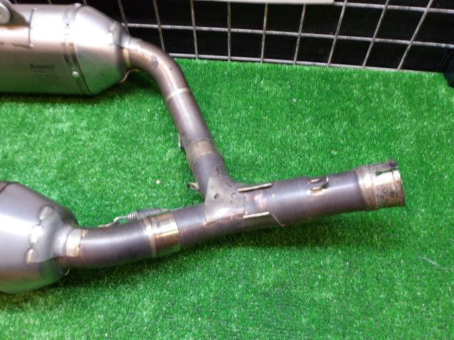 AKRAPOVIC
Racing Titanium
Slip-on
CRF250R ('16-'17)
