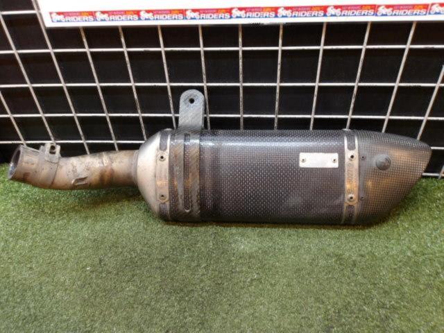 AKRAPOVIC
Slip-on
Carbon silencer
YZF-R 25 ('14 -' 17)