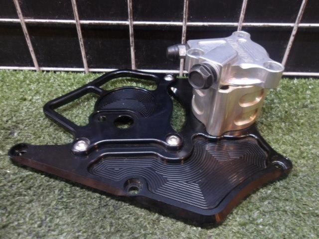 K-FACTORY
Clutch release
E type
+
Front sprocket cover
ZX-14R(’12-’16)/ZZR1400(’06-’11)