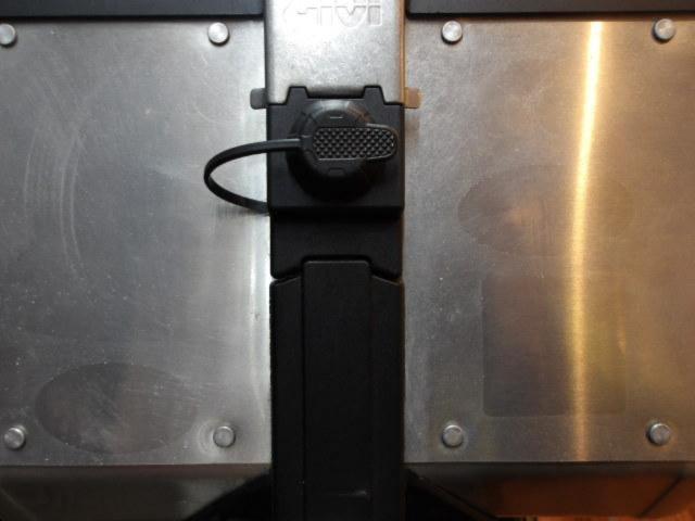 GIVI
Mono key case
TREKKER
DOLOMITI
46L
DLM46A