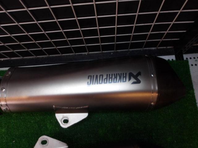 AKRAPOVIC
Slip online
Titanium
EC / ECE
ZX-14R
(2012-2020)