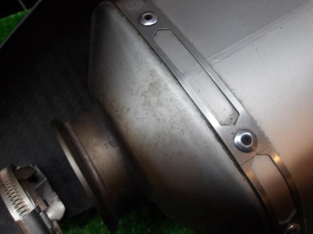 AKRAPOVIC
Slip-on
Line
Silencer
Removed 1190 ADOVENTURE ('15)