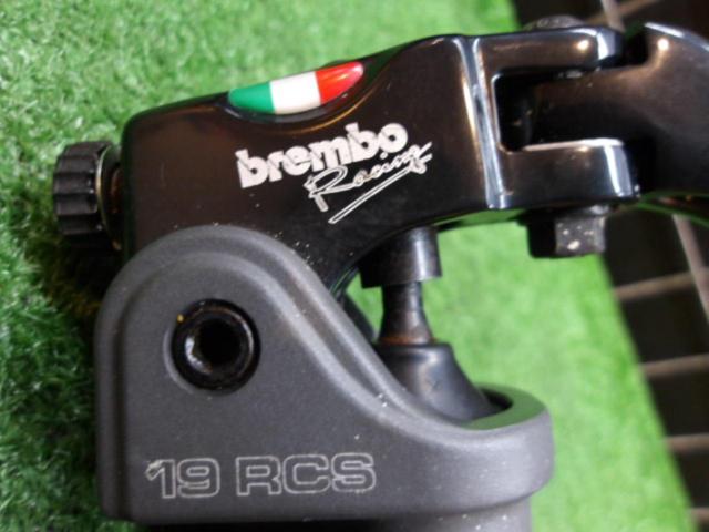 Brembo(ブレンボ) RCSラジアルブレーキマスターシリンダー Φ19 CB1300SB(SC54、’06)外し