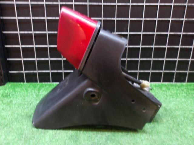 KAWASAKI(カワサキ) 純正リアインナーフェンダー ゼファー400(’95)外し