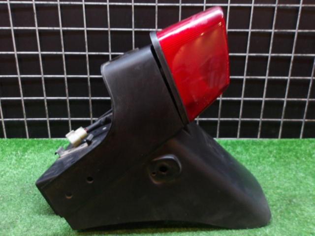 KAWASAKI(カワサキ) 純正リアインナーフェンダー ゼファー400(’95)外し