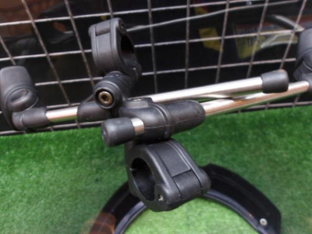 GIVI(ジビ) ウインドスクリーン W650(BC-EJ650A)(’06)外し