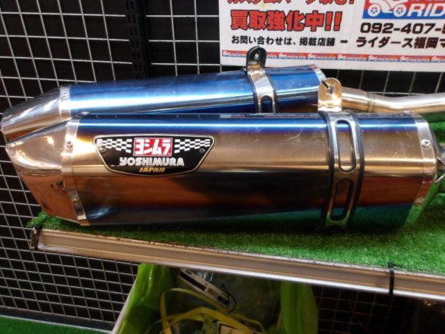 YOSHIMURA
Slip-On
HEPTA
FORCE
Cyclone
The out two
ZX-14R
12-15: Southeast Asian specifications, etc.