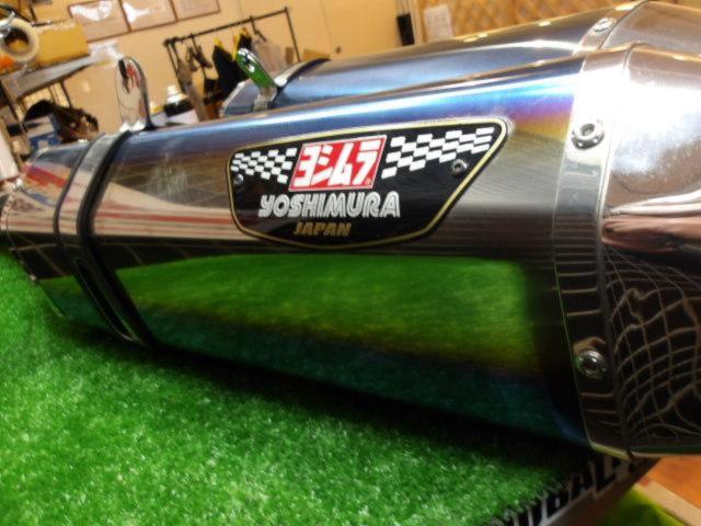 YOSHIMURA
Slip-On
HEPTA
FORCE
Cyclone
The out two
ZX-14R
12-15: Southeast Asian specifications, etc.