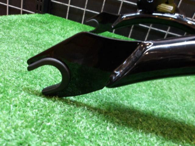 CMC (Custom Sports)
El Rey
Detachable backrest
14 inches
Gloss Black
Diamond stitch
Touring-related ('09-'24)