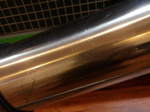 La
Bellezza (La Berezza)
Titanium slip-on + Ducati
Performance
Exhaust pipe
Monster S2R1000 ('08) removed