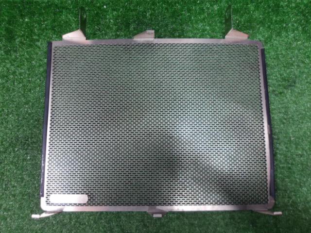 ★おすすめ!MOTO CORSE(モトコルセ) チタニウム プロテクションスクリーン ラジエーターコアガード BRUTALE800/RIVALE800/DRAGSTAR MCTP0043
