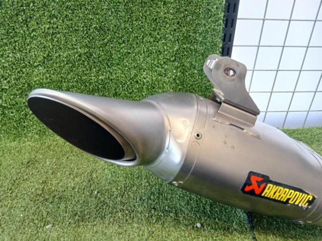 AKRAPOVIC Racing Line Titanium Exhaust
Removal of MT-09 (EBL-RN34J)