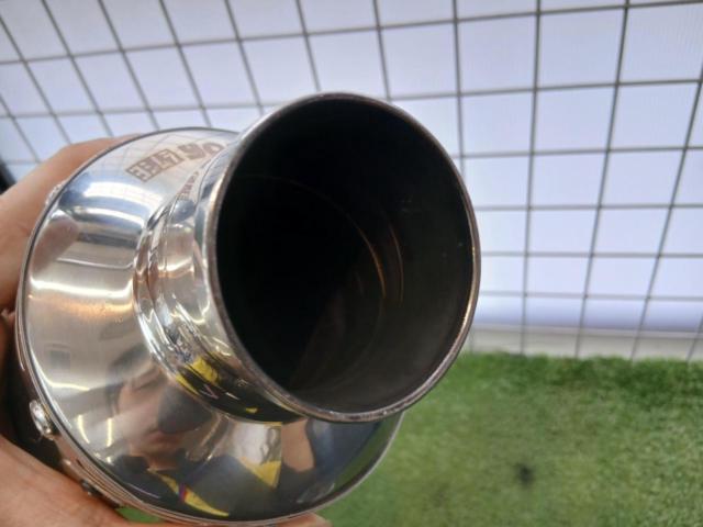 YOSHIMURA Slip-on Cyclone Silencer
ZRX1200
Removal of DAEG (EBL-ZRT20D, 2012)