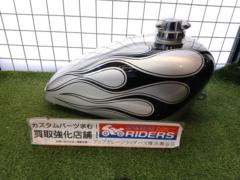 ★☆【Neofactory:ネオファクトリー】 2.25ガロン フューエルタンク サザエキャップ付き XL SPORTSTER [スポーツスター] 年式・型式不明 外し