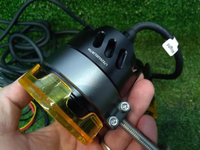 点灯動作確認済み ★【LOBOO ロブー】 商品番号:L7S LEDフォグランプ ハイ&ロービーム一体型 8段階の明るさ調節可