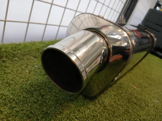 YOSHIMURA Try-Oval Cyclone Silencer
Ninja
Removal from a 250R Ninja 250R (JBK-EX250K)