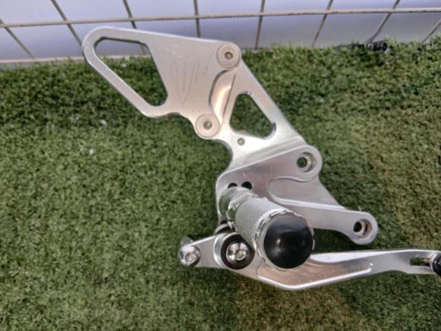 Aluminum step stool from an unknown manufacturer.
Removed from MT-07 (EBL-RM07J, 2014)