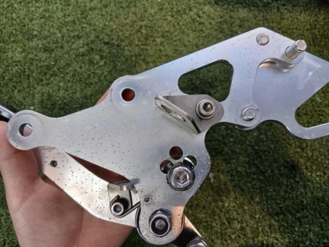 Aluminum step stool from an unknown manufacturer.
Removed from MT-07 (EBL-RM07J, 2014)