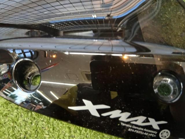 Genuine Yamaha options
Sport screen
XMAX
ABS(2BK-SG42J)