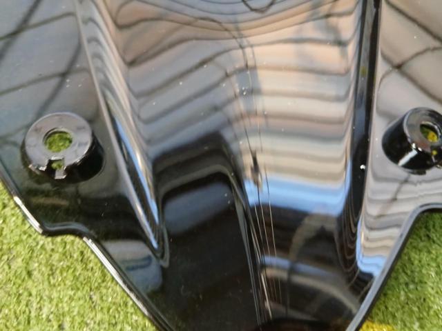 Genuine Yamaha options
Sport screen
XMAX
ABS(2BK-SG42J)
