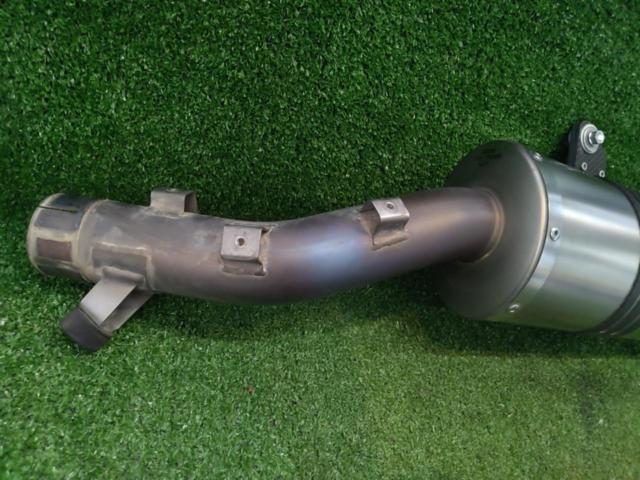 ●AKRAPOVIC
Genuine accessories
Titanium sports silencer/slip-on muffler
BMW
R1200 GS / Adventure
Year Unknown