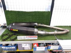 AKRAPOVIC
Slip-on muffler
Ninja
ZX-14
Ninja
ZXNA
Year Unknown