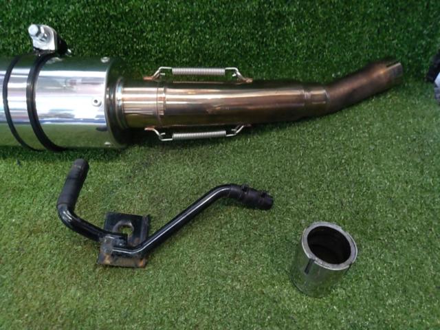 Metal
Gear
Single Type
Slip-on muffler
Exhaust cap (blind plug) & bracket included
SUZUKI
GSR 250 F
JBK-GJ55D
2015
Remove