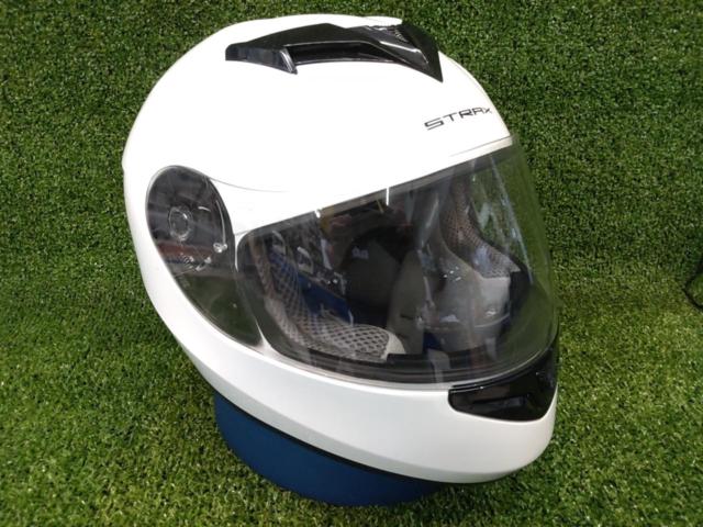 Lead Industries
SF-12
Full-face helmet
STRAX
Strax
white
Size: L (59cm ~ 60cm)
2020 production