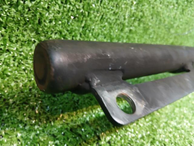 Genuine Harley-Davidson parts.
Muffler tube stay
XL 883/1200 ('04 -' 13)